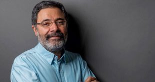 Ahmet Ümit, polisiye ve tarihî kurgu alanlarında eserler vererek, Türkiye’de modern edebiyatın önemli isimlerinden biri hâline gelmiştir.