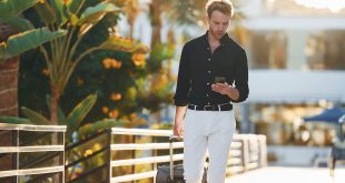 Erkekler için iyi bir gün geçirmek, hem fiziksel hem de zihinsel ve sosyal açıdan denge kurmakla mümkündür. Güne enerjik başlamak, kişisel bakıma önem vermek, fiziksel hareketi ihmal etmemek, zihinsel molalar vermek, sosyal bağları güçlendirmek ve günü planlı geçirmek, günün verimli ve keyifli geçmesini sağlar.