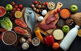 Sağlıklı ve dengeli beslenme, sadece kilo kontrolü amacıyla yapılan geçici bir program değil, yaşam boyu sürdürülebilir bir alışkanlıktır