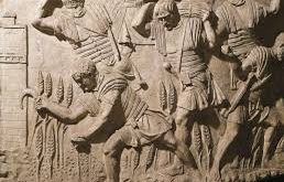 Roma İmparatorluğu’nun çöküşü tek bir nedene bağlı değildir. Aksine yüzyıllar boyunca biriken sorunlar imparatorluğu yavaşça yıprattı.