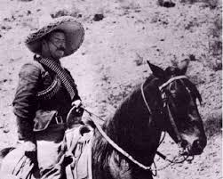 Pancho Villa, Meksika Devrimi’nin simge isimlerinden biri olup, hem askeri hem de toplumsal anlamda önemli bir liderdir. Halk için bir kahraman, uluslararası alanda ise tartışmalı bir figür olan Villa, Meksika tarihine damgasını vurmuş ve devrimci mücadelelerin simgesi hâline gelmiştir.