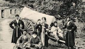 Çerkeslerin tarihi, antik kabilelerden modern diaspora topluluklarına kadar uzanan zengin ve çok katmanlı bir süreçtir. Kafkas Savaşı ve sürgünler, Çerkes kimliğini şekillendiren en önemli olaylar arasında yer alır. Günümüzde Çerkesler, hem tarihî mirasları hem de kültürel çeşitlilikleri ile Kafkasya ve diaspora coğrafyalarında önemli bir topluluk olarak varlıklarını sürdürmektedir.