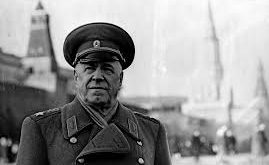 Georgy Zhukov, yalnızca Sovyetler Birliği’nin değil, dünya askeri tarihinin de en etkili komutanlarından biridir.