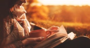 Kitap okumak, insanın zihinsel, duygusal ve sosyal gelişimini destekleyen temel bir alışkanlıktır. Okuma, bilgi birikimini artırmak, hayal gücünü geliştirmek, empati kurmak ve akademik başarı sağlamak için vazgeçilmezdir.