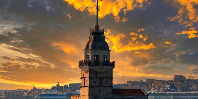 Bugün Kız Kulesi, İstanbul’un en çok fotoğraflanan yapılarından biridir. Yalnızca mimarisiyle değil, taşıdığı kültürel miras ve efsaneleriyle de hem yerli hem yabancı ziyaretçilerin ilgi odağı olmaya devam etmektedir.