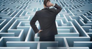 Bu yaklaşım, gereksiz müdahaleciliğe, aceleyle alınmış yanlış kararlara ve yönetimsel aşırı yüklenmeye karşı güçlü bir uyarıdır. Ancak, her prensip gibi bağlam içinde değerlendirilmesi ve gerektiğinde hızlı karar alma gerekliliğini göz ardı etmemesi gerekir.