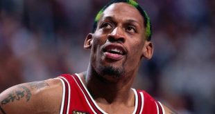 Hakeem Olajuwon, NBA tarihine adını altın harflerle yazdırmış bir efsanedir. Sahadaki performansı ve saha dışındaki örnek yaşamıyla, basketbol dünyasının unutulmaz figürlerinden biri olarak hatırlanmaktadır.
