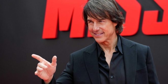 Tom Cruise, sinema dünyasında kalıcı bir etki bırakmış ve milyonlarca hayran kazanmıştır. Kariyeri boyunca hem eleştirmenler hem de izleyiciler tarafından takdir edilen Cruise, Hollywood’un yaşayan efsanelerinden biri olmaya devam etmektedir.