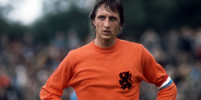 Johan Cruyff, sadece kazandığı kupalarla değil, futbolu daha estetik, yaratıcı ve akıllı bir oyun haline getirmesiyle hatırlanır.