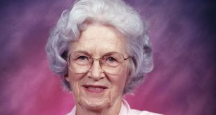 Duvall’ın biyografisine göre, annesi Hart’ın sanat ve oyunculukla ilgilenmiş olması, Duvall üzerinde erken yaşlardan itibaren sanatsal bir etkisi olması muhtemeldir.