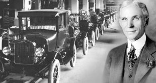 Henry Ford, 7 Nisan 1947’de hayatını kaybetti. Bugün Ford, otomobili kitlelere ulaştıran, üretim anlayışını dönüştüren ve sanayi dünyasında kalıcı izler bırakan bir figür olarak anılmaktadır. Onun geliştirdiği üretim modeli, günümüz endüstriyel sistemlerinin temel taşlarından biri olmayı sürdürmektedir.