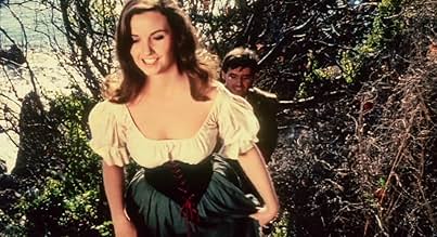 Sandra Knight kimdir? sorusu, klasik Hollywood’un arka planda kalmış ama değerli oyuncularından birine işaret eder. Kısa ama etkili kariyeri, kült filmlerdeki performansları ve sinema tarihindeki yeriyle Sandra Knight, nostaljik sinema dünyasının unutulmaması gereken isimleri arasında yer almaktadır.