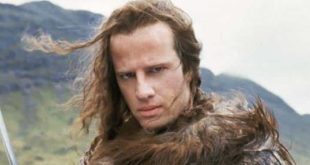 Christopher Lambert, özel hayatını büyük ölçüde medyadan uzak yaşamayı tercih eden bir oyuncudur. Birkaç kez evlilik yapmış ve çocukları bulunmaktadır. Sinema kariyeri boyunca, aksiyon ve fantastik türlerdeki performanslarıyla daha çok ön plana çıkmıştır.