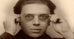 André Breton, sanatı bilinçdışının özgür ifadesi olarak tanımlayarak 20. yüzyıl sanatına yeni bir yön kazandırmıştır. Sürrealizm aracılığıyla edebiyat, resim ve düşünce alanlarında kalıcı etkiler bırakmış; modern sanatın sınırlarını genişletmiştir. Onun düşünceleri, günümüzde hâlâ sanatçılar ve düşünürler için ilham kaynağı olmaya devam etmektedir.