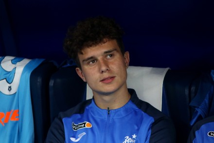 Danila Kozlov, yeteneği, disiplinli çalışması ve uluslararası projelerdeki başarısıyla çağdaş Rus sinemasının sembol isimlerinden biridir. Hem Rusya’da hem de dünya sinemasında etkisini artırarak kariyerine devam etmektedir.