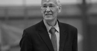 Alzhan Zharmukhamedov, Sovyet basketbolunun altın çağında öne çıkan figürlerden biridir. Münih Olimpiyatları’ndaki altın madalya, onun kariyerinin en önemli başarısı olarak kayda geçmiştir. Hem kulüp hem de milli takım düzeyindeki başarıları, Sovyet spor tarihinin önemli bir parçasını oluşturur.