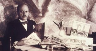 Sonuç olarak Filippo Tommaso Marinetti, modern sanatın provokatör figürlerinden biridir. Cesur manifestoları, deneysel dili ve sarsıcı fikirleriyle 20. yüzyıl kültürünün yönünü değiştirmiş; sanatın yalnızca estetik değil, toplumsal ve düşünsel bir güç olduğunu göstermiştir.