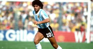 Diego Maradona, futbol tarihine yalnızca kupalar ve gollerle değil, tutkusu, yaratıcılığı ve insanlara yaşattığı duygularla damga vurmuştur. O, futbolun sadece bir oyun değil, bir kültür ve duygu olduğunu tüm dünyaya gösteren eşsiz bir efsanedir.