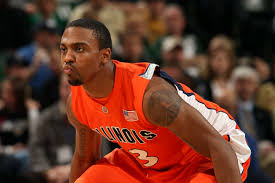 Jeffrey Michael Jordan, basketbol tarihinin en etkili ve unutulmaz figürlerinden biridir. Saha içindeki yeteneği, saha dışındaki girişimleri ve kültürel etkisiyle Jordan, sadece spor dünyasının değil, tüm dünyanın tanıdığı ve saygı duyduğu bir ikon olmuştur. Onun mirası, gelecekteki nesiller için bir motivasyon kaynağı olarak yaşamaya devam etmektedir.