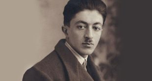 Sâdık Hidayet, kolay okunan ya da çabuk tüketilen bir yazar değildir. O, okurdan sabır, dikkat ve yüzleşme talep eder. Karanlığı anlatırken bile dürüsttür; çünkü ona göre edebiyatın görevi teselli etmek değil, gerçeği çıplak hâliyle göstermektir. Bu yüzden Hidayet, hâlâ rahatsız edici, hâlâ güncel ve hâlâ derin bir yazardır.