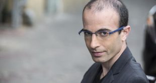 Bugün Harari, kitapları onlarca dile çevrilmiş, dünya liderleri ve uluslararası platformlarda görüşlerine başvurulan bir düşünür olarak kabul edilir. Kimileri tarafından eleştirilse de, insanlık tarihini sade, çarpıcı ve düşündürücü bir dille anlatması sayesinde çağdaş entelektüel tartışmaların en görünür isimlerinden biri olmayı sürdürmektedir.