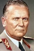 Josip Broz Tito, hem direniş lideri hem de devlet kurucusu olarak tarihe geçmiştir. II. Dünya Savaşı’ndaki rolü, Sovyetler Birliği’ne karşı bağımsız duruşu ve Bağlantısızlar Hareketi’ndeki öncülüğü ile 20. yüzyılın en önemli siyasi figürlerinden biri olmuştur.