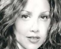 Erika Savastani, 2000’li yıllarda İtalyan erotik ve drama sinemasında dikkat çeken isimlerden biri olarak kabul edilmektedir. Cesur ve etkileyici performansları sayesinde Avrupa sinema çevrelerinde bilinirlik kazanmış, kısa sürede izleyici kitlesi oluşturmuştur.