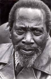 Jomo Kenyatta, Kenya’nın bağımsızlık mücadelesinin ve modern devlet yapılanmasının sembolü olarak hatırlanmaktadır. Liderliği, siyasi vizyonu ve halkını birleştirme yeteneği, Afrika’da bağımsızlık hareketlerinin örnek alınmasını sağlamıştır.