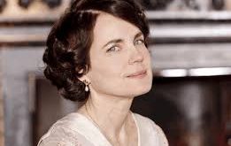 Elizabeth McGovern, zarif duruşu, güçlü oyunculuğu ve sanata olan çok yönlü yaklaşımıyla modern sinema ve televizyonun en saygın isimlerinden biridir.