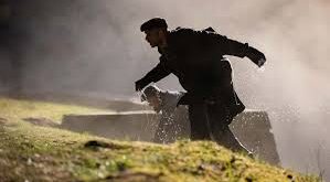 Film, yalnızca tarihi bir dönemi anlatmakla kalmıyor, aynı zamanda insanlık adına büyük bir mesaj veriyor: İnsan ruhu, en karanlık zamanlarda bile direncini ve umudunu kaybetmeyebilir. The Auschwitz Report, özgürlük ve insan hakları gibi evrensel değerleri yüceltirken, aynı zamanda tarihsel olayların unutulmaması gerektiğine dikkat çekiyor.