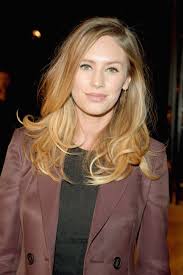 Dylan Frances Penn, Hollywood’un ünlü ailesinin bir üyesi olarak medyada sıkça yer almıştır. Ancak kariyerine ve kişisel hedeflerine odaklanarak bağımsız bir profil çizmeyi başarmıştır. Modellik ve oyunculuk dışında sosyal sorumluluk projelerine de ilgi göstermektedir.