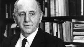 Simon Kuznets, 1971 yılında Nobel Ekonomi Ödülüne layık görüldü. Ödül, özellikle ekonomik büyüme ve ulusal gelir hesaplamalarına yaptığı katkılardan dolayı verilmiştir.