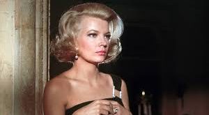 Gena Rowlands, Amerikan sinemasında güçlü kadın karakterlerin sembolü olarak görülür. Özellikle bağımsız sinema alanındaki katkıları, onu sinema öğrencileri ve yönetmenler için bir ilham kaynağı hâline getirmiştir.