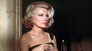 Gena Rowlands, Amerikan sinemasında güçlü kadın karakterlerin sembolü olarak görülür. Özellikle bağımsız sinema alanındaki katkıları, onu sinema öğrencileri ve yönetmenler için bir ilham kaynağı hâline getirmiştir.