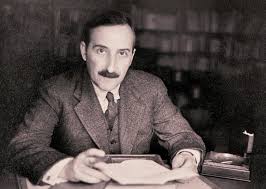 Stefan Zweig, 22 Şubat 1942 tarihinde Brezilya’nın Petrópolis kentinde, eşi Lotte Zweig ile birlikte intihar etmiştir. Bu karar, Nazi barbarlığı karşısında Avrupa kültürünün bir daha geri dönmeyeceğine dair umutsuzluğunun simgesidir.