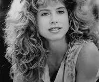 Julianne Phillips, Hollywood'un en popüler isimlerinden biri olarak tanınmış olsa da, hayatındaki dönüm noktalarından biri Bruce Springsteen ile olan evliliği olmuştur. Bu evlilik, onun medya dünyasında daha da fazla dikkat çekmesine yol açmış ve Phillips'in kariyerine de etkileri olmuştur.