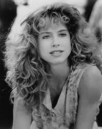 Julianne Phillips, Hollywood'un en popüler isimlerinden biri olarak tanınmış olsa da, hayatındaki dönüm noktalarından biri Bruce Springsteen ile olan evliliği olmuştur. Bu evlilik, onun medya dünyasında daha da fazla dikkat çekmesine yol açmış ve Phillips'in kariyerine de etkileri olmuştur.