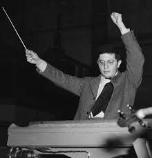 Bernard Herrmann, film müziği, Hitchcock, Psycho, Citizen Kane, Vertigo, Taxi Driver, film bestecisi, sinema müziği, gerilim müziği, orkestral müzik, sinema tarihi, film müziği ustası, modern sinema, film müzikleri.