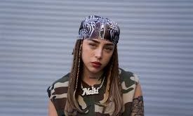 Nicki Nicole, müzik kariyerine genç yaşlarda başlamış ve sosyal medya platformlarında yayımladığı şarkılarla dikkatleri üzerine çekmiştir. 2017 yılında müzik dünyasına adım atmış ve birkaç yıl içinde Arjantin’in en tanınan müzik sanatçılarından biri olmuştur.