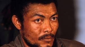 Rawlings dönemi, Gana’da ekonomik reformların ve sosyal programların uygulanmasıyla dikkat çekmiştir. Hedef, ülkenin dış borçlarını azaltmak ve altyapıyı güçlendirmekti. Tarım, eğitim ve sağlık alanındaki reformlar, halkın yaşam standartlarını iyileştirmeye yönelik adımlar olarak görülmektedir.