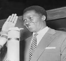 Ahmed Sékou Touré, Afrika’da sömürgeciliğe karşı direnişin sembol isimlerinden biridir. Fransa’ya karşı “hayır” diyerek bağımsızlık yolunu seçmesi, kıta tarihinde önemli bir dönüm noktası olmuştur.