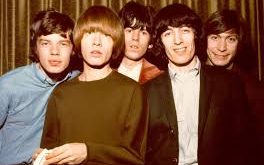 The Rolling Stones, rock müziğin en uzun süreli ve en etkili gruplarından biridir. Şarkılarındaki evrensel temalar, grubun eserlerinin her yaştan dinleyiciye hitap etmesini sağlamıştır. "Paint It Black", "Angie", "Sympathy for the Devil", "Start Me Up" ve "Gimme Shelter" gibi şarkıları, sadece müzik dünyasında değil, pop kültürde de önemli bir yer edinmiştir.