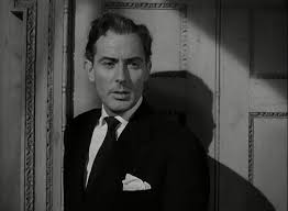 Michael Wilding, 6 Temmuz 1912 tarihinde İngiltere’nin Londra şehrinde doğmuştur. Ailesiyle birlikte genç yaşlarda sinemaya ve tiyatroya olan ilgisini keşfetmiş olan Wilding, Londra’daki akademik eğitimini tamamladıktan sonra, İngiliz tiyatrosunda sahne almaya başlamıştır.