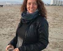 Pamela’nın film kariyeri, genç yaşlarda başlamış ve özellikle korku filmi türünde önemli projelerde yer almıştır. Ancak sonraları, kamera arkasında kendine bir yer edinmiş ve fotoğrafçılık alanında ciddi başarılar kazanmıştır. Bruce Springsteen’in başarılarının gölgesinde kalan bir isim olarak başlamış olsa da, Pamela Springsteen, kendi kariyerini oluşturmayı başarmıştır.