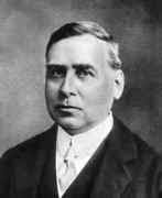 John Charles Fields, matematik dünyasında büyük bir etki bırakmış Kanadalı bir matematikçidir. En çok, matematikteki en prestijli ödüllerden biri olan Fields Madalyası’nın kurucusu olarak tanınır.