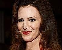 Leslie Harter Zemeckis, bazı projelerde yapımcı ve danışman olarak da görev almıştır. Özellikle belgesel ve kültürel içerikli projelerde aktif rol alarak, sinema tarihinin korunması ve aktarılması konusunda katkı sağlamıştır.