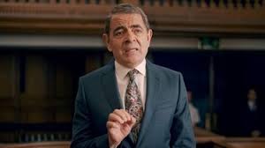 Man vs. Bee, başrol karakterinin bir evde karşılaştığı ve onun hayatını altüst eden bir arı ile olan mücadelesini konu alır. Bu basit hikaye, izleyiciye günlük yaşamın ne kadar çılgın bir hal alabileceği ve sıradan olayların bile ne kadar eğlenceli hale gelebileceği üzerine düşündürüyor.