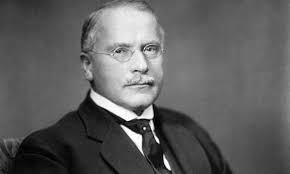 Carl Gustav Jung, 6 Haziran 1961 tarihinde Küsnacht, İsviçre’de hayatını kaybetmiştir. Ardında, modern psikolojinin sınırlarını genişleten ve insan ruhunu bütüncül bir yaklaşımla ele alan güçlü bir düşünsel miras bırakmıştır.