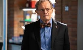 David McCallum, nadir rastlanan bir başarıya imza atarak hem 1960’ların hem de 2000’lerin en popüler dizilerinde kalıcı izler bırakmıştır. Bu yönüyle televizyon tarihinin kuşaklar arası yıldızlarından biri olarak kabul edilir.