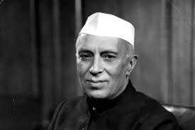 Cevahirlal Nehru, 27 Mayıs 1964 tarihinde hayatını kaybetmiştir. Ölümünün ardından Hindistan’da ulusal yas ilan edilmiş, mirası kızı İndira Gandi tarafından siyasi olarak devam ettirilmiştir.